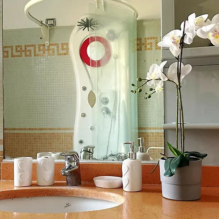Apartment Red House - Beautiful - Metro M1 *